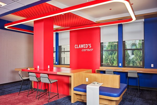 AU MGC Clawed's corner